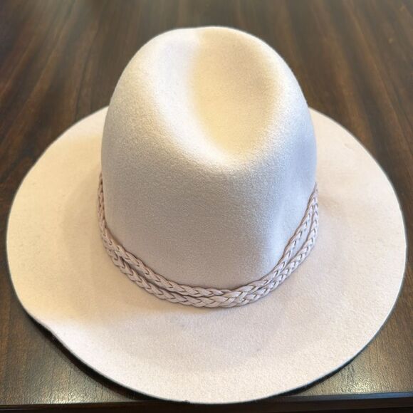 Michael Stars Pale Pink Wool Fedora Hat with Wide Brim 2 braided bands around - Picture 6 of 10